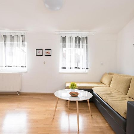 Apartmani Kod Marka Pozega Exterior foto