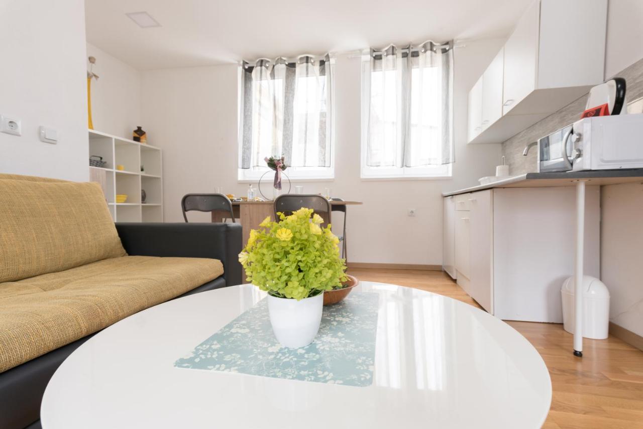 Apartmani Kod Marka Pozega Exterior foto