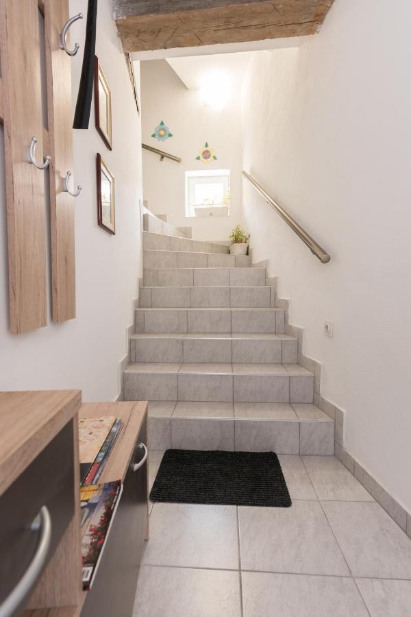 Apartmani Kod Marka Pozega Exterior foto