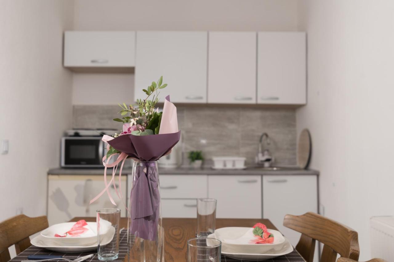 Apartmani Kod Marka Pozega Exterior foto