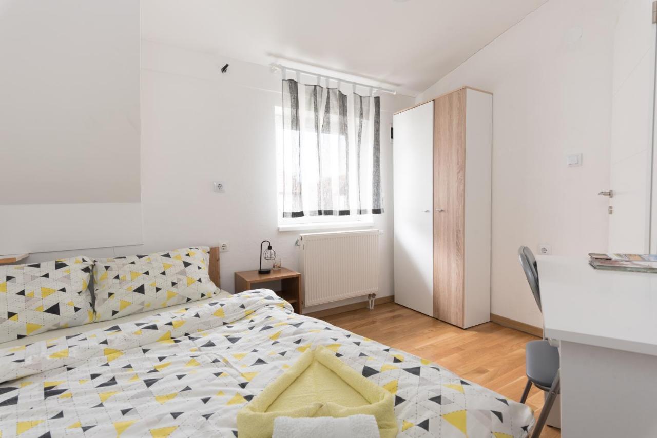 Apartmani Kod Marka Pozega Exterior foto